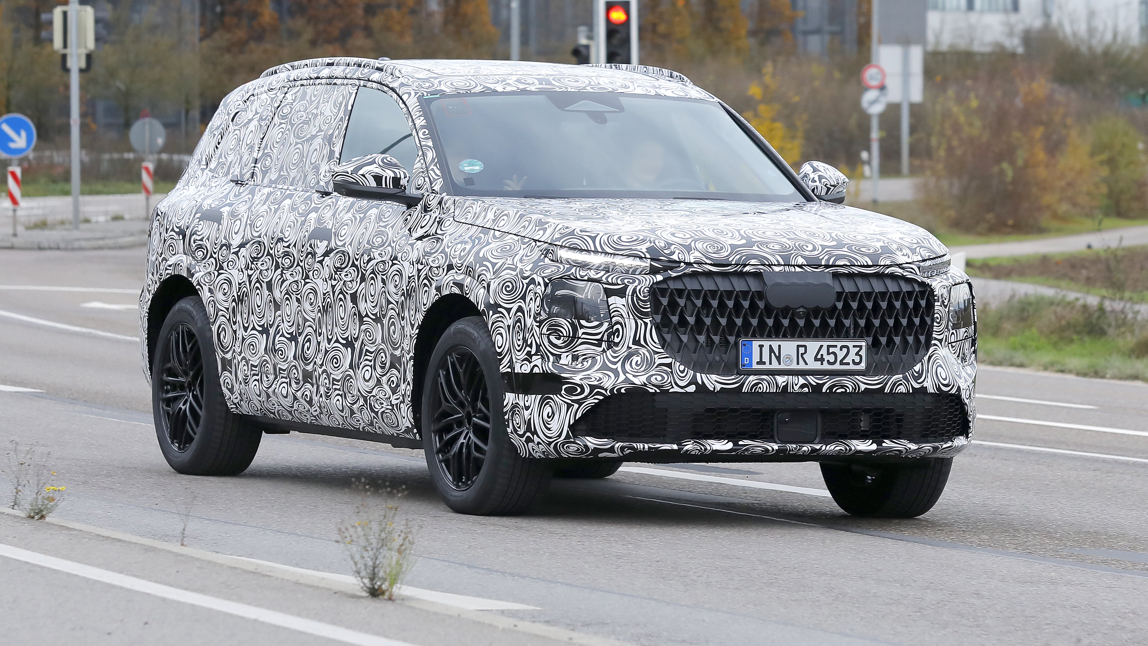 Audi’s redesigned Q7 large crossover testing.